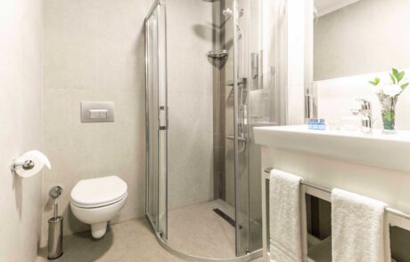 Rast Hotel Suite Room